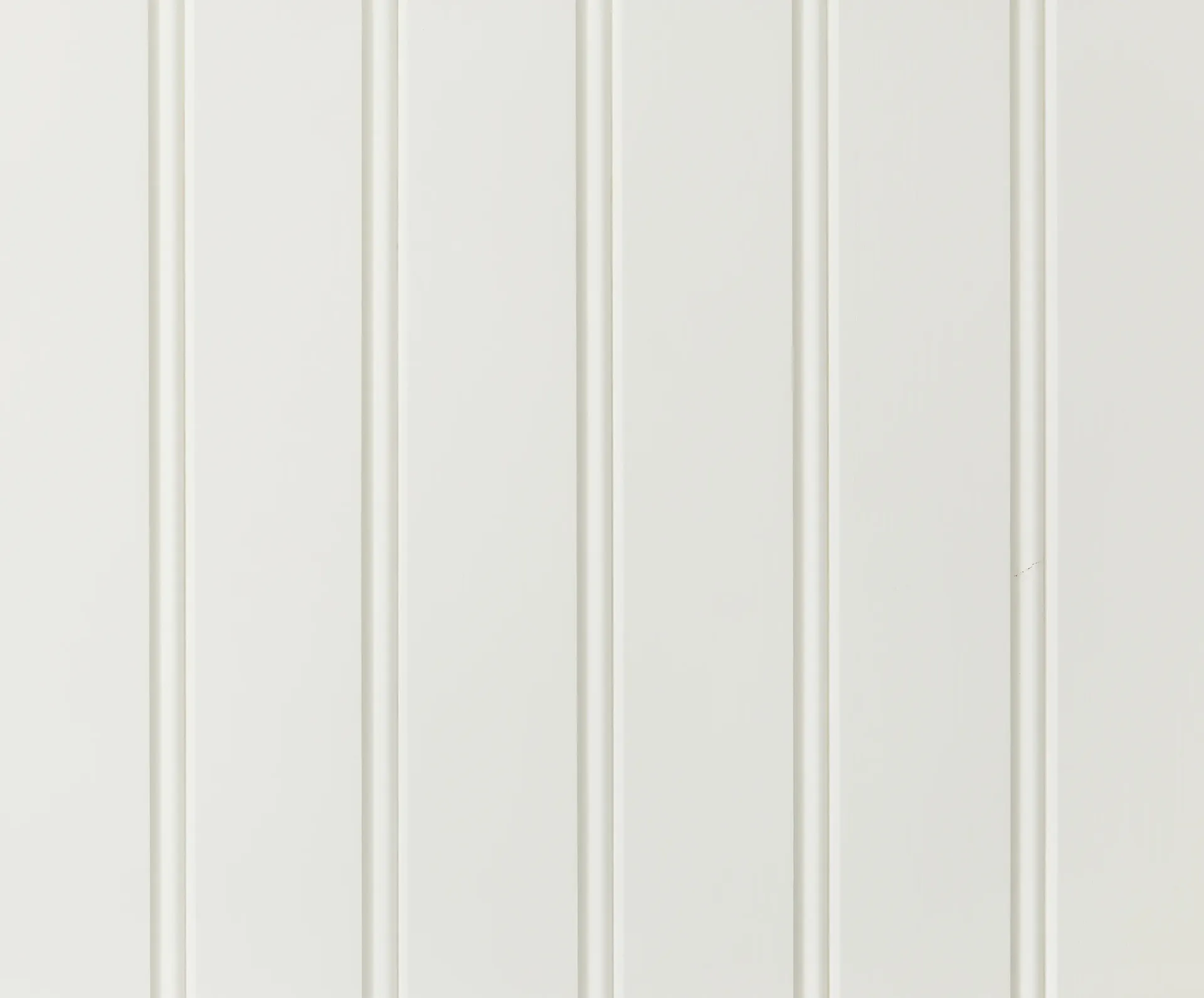 [HK017031] Norrlands trä™ Grenen kraaldelen 15x120mm geschuurd, gedroogd 8% (per m¹) (Geschilderd, Wit)