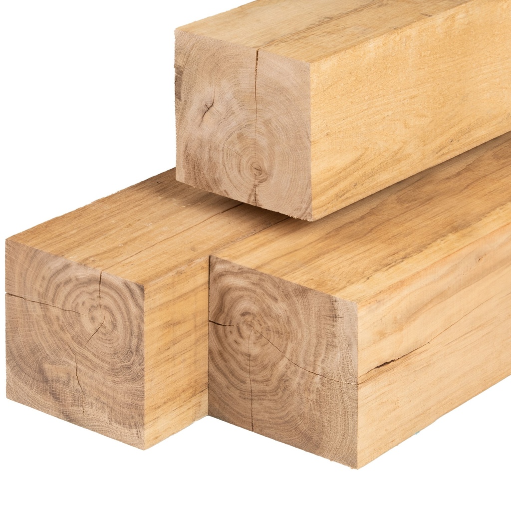 Eiken paal 20,0 x 20,0 ongedroogd, fijn bezaagd